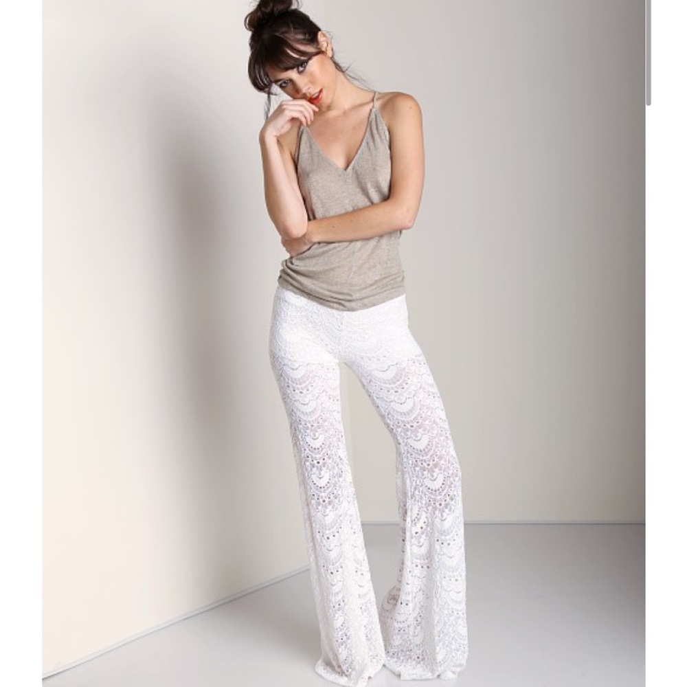 Nightcap
Spanish Fan Lace Pant White Size 3